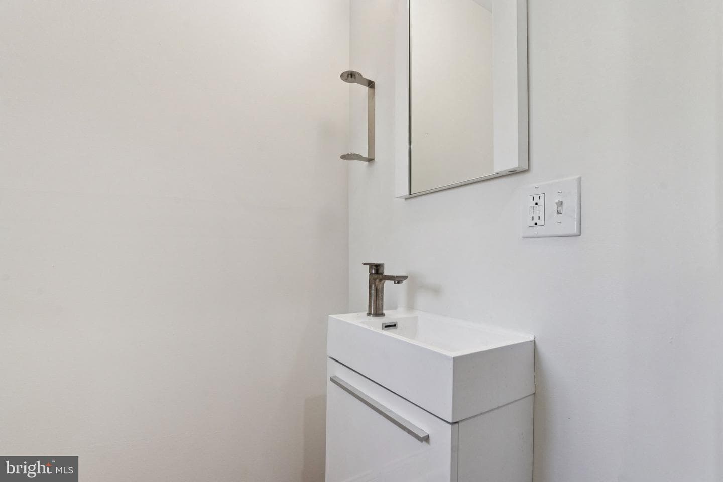 1826 Point Breeze Avenue photo 14