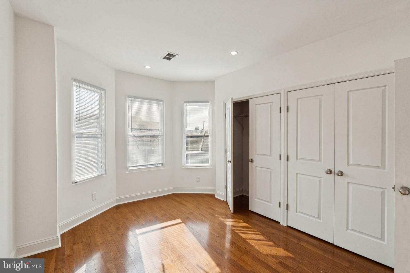 1826 Point Breeze Avenue photo 20