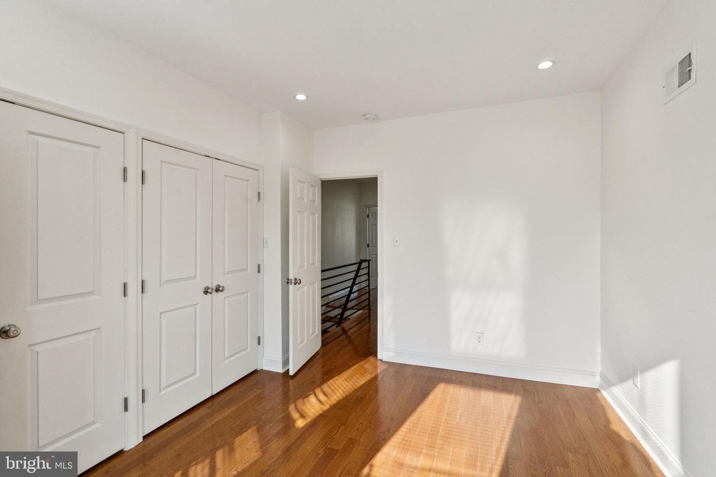 1826 Point Breeze Avenue photo 21