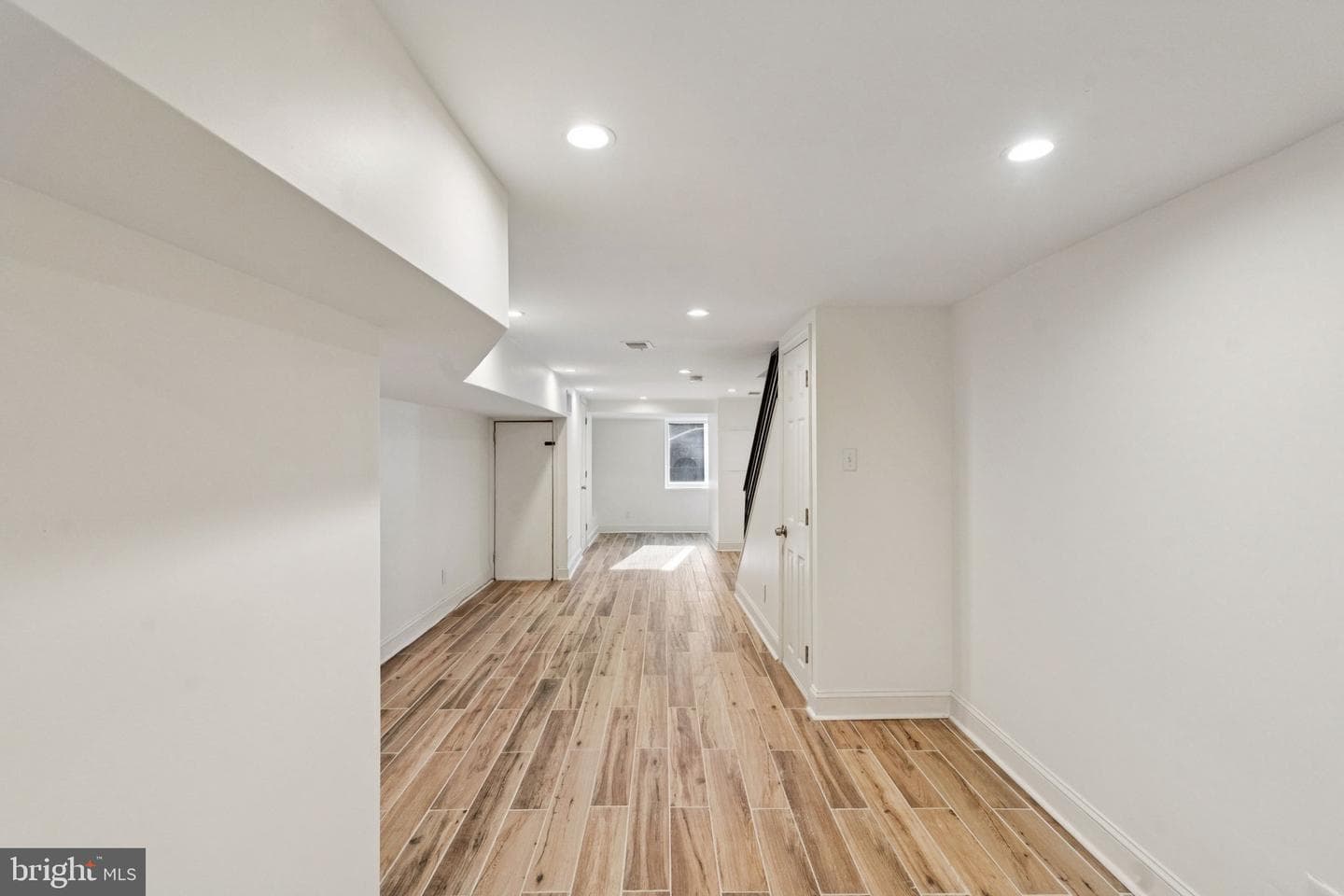 1826 Point Breeze Avenue photo 23