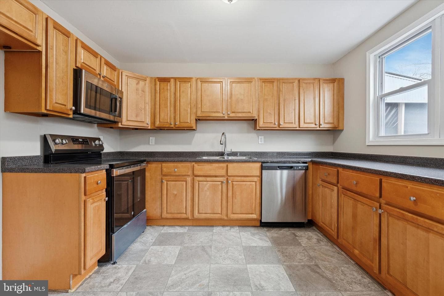 3226 Birch Road photo 9