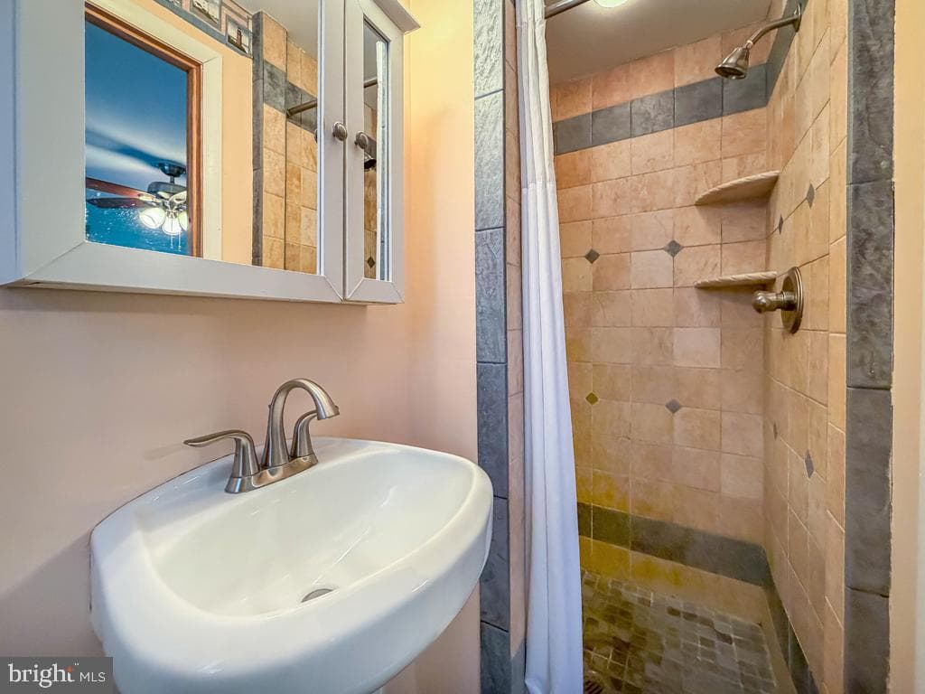 8923 Dewees Street photo 27