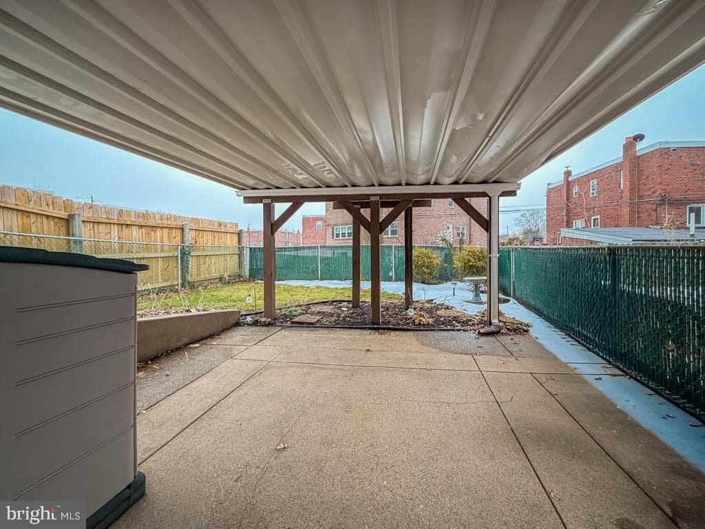 8923 Dewees Street photo 31