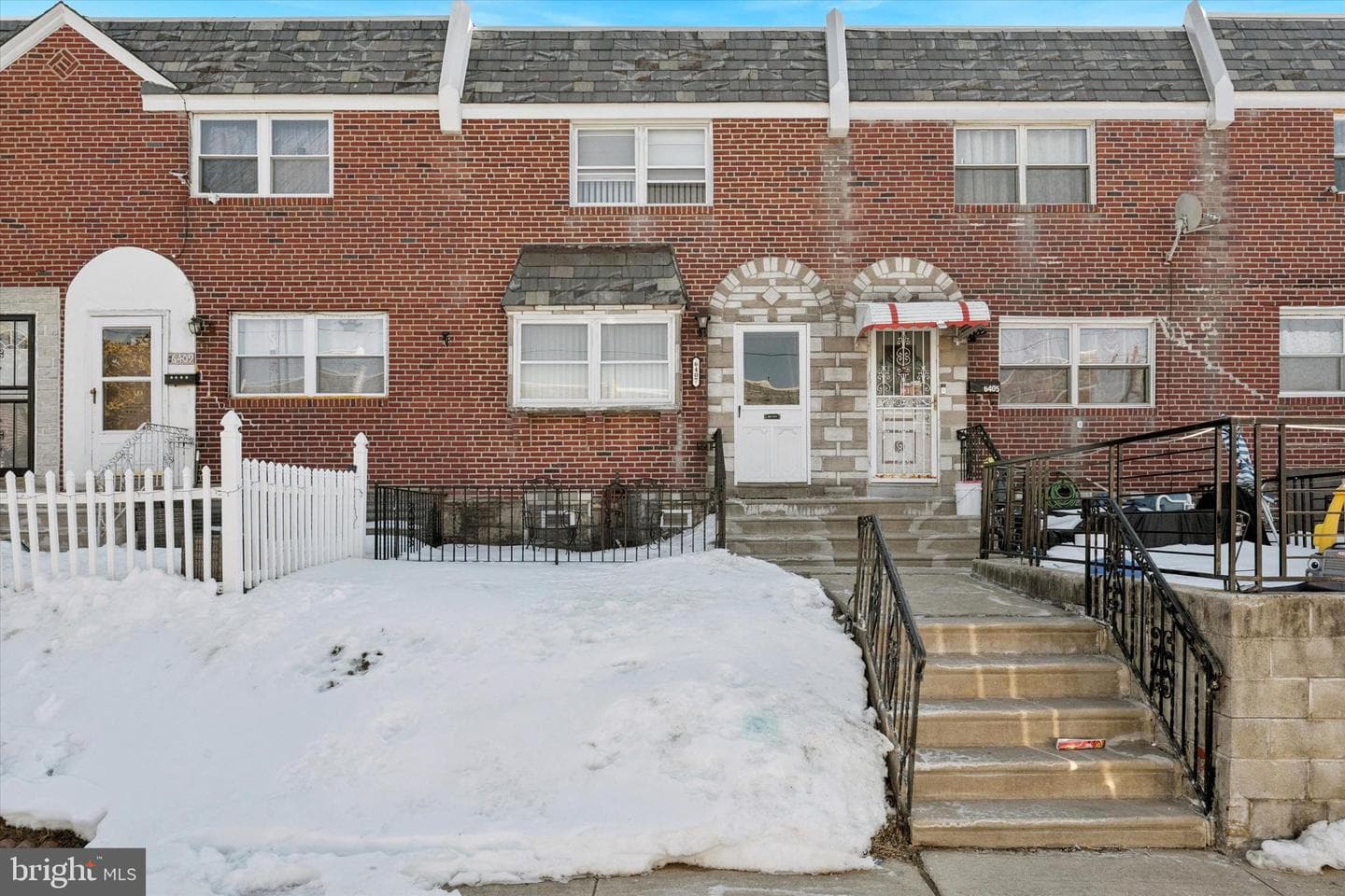 6407 Akron Street photo 1