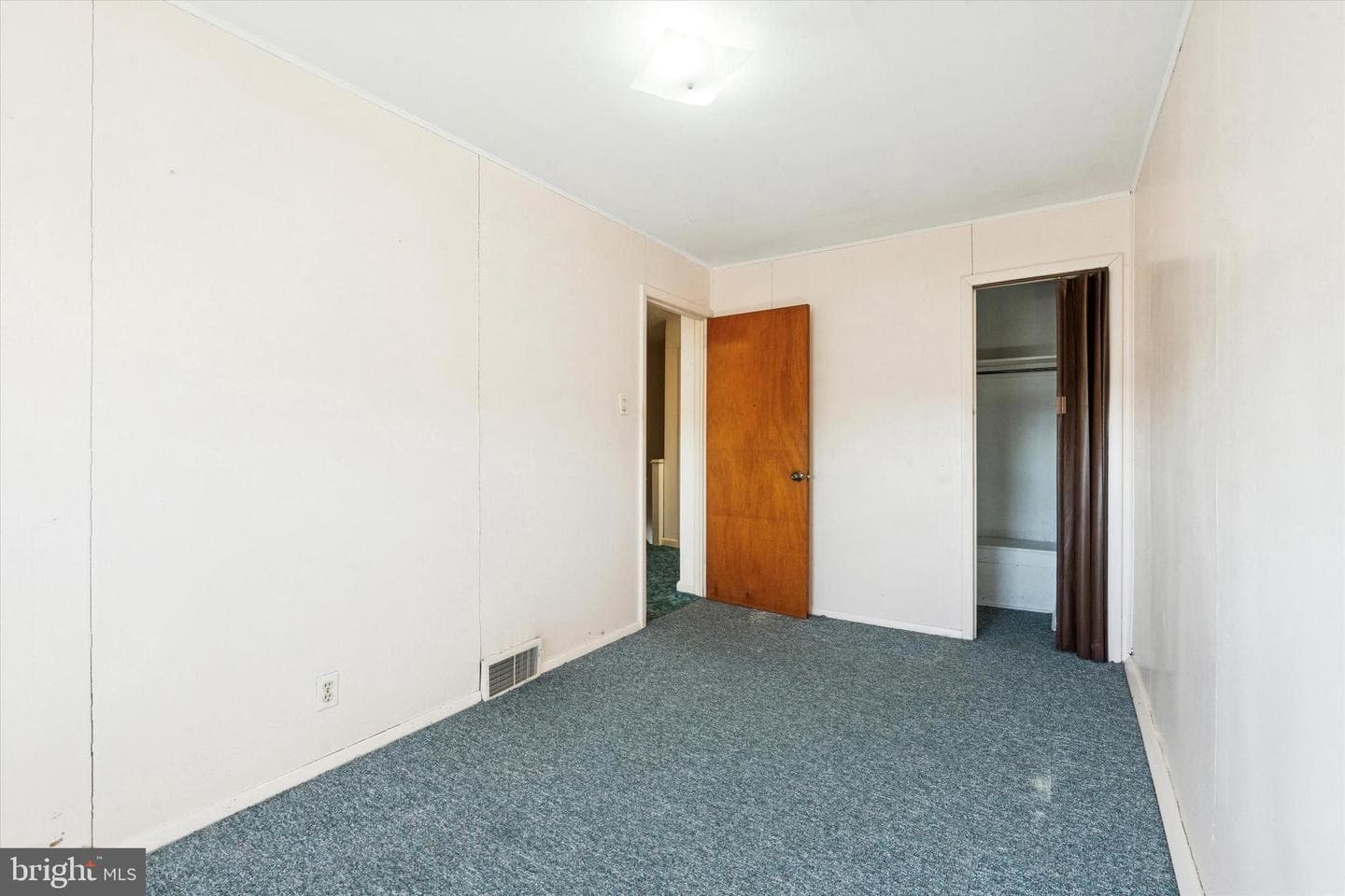 6407 Akron Street photo 11