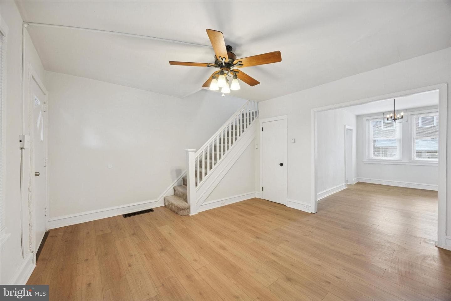 2502 S Robinson Street photo 3