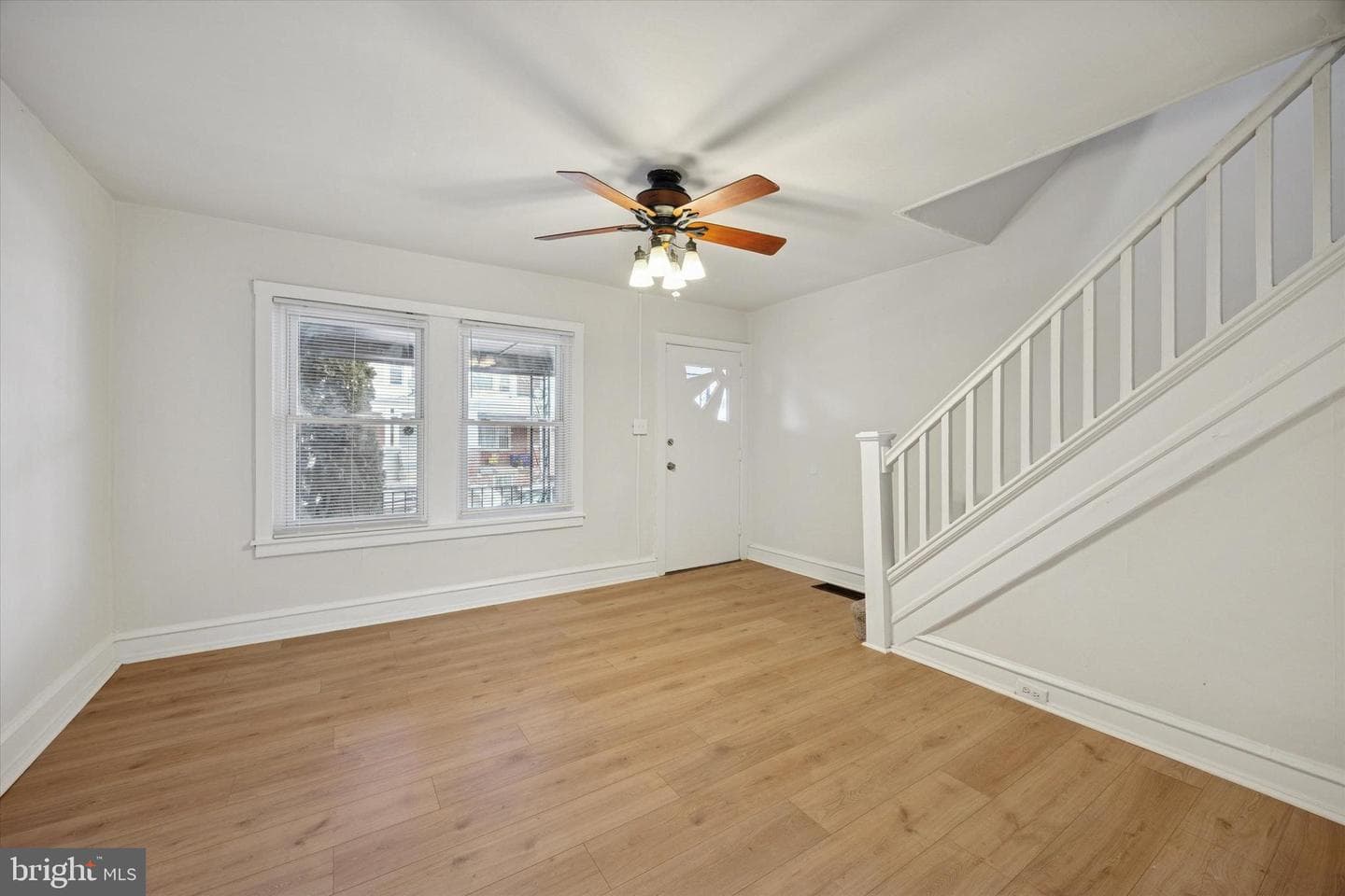 2502 S Robinson Street photo 4
