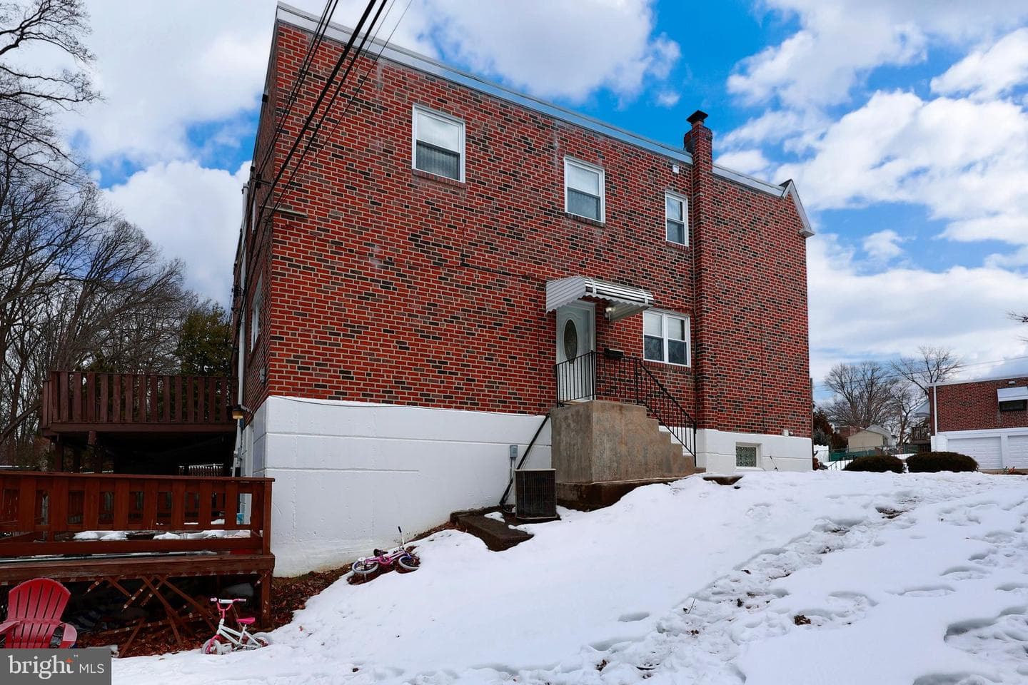 9116 Springview Road photo 5