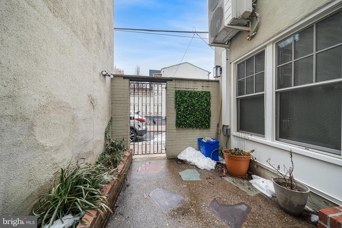 2102 Naudain Street photo 4
