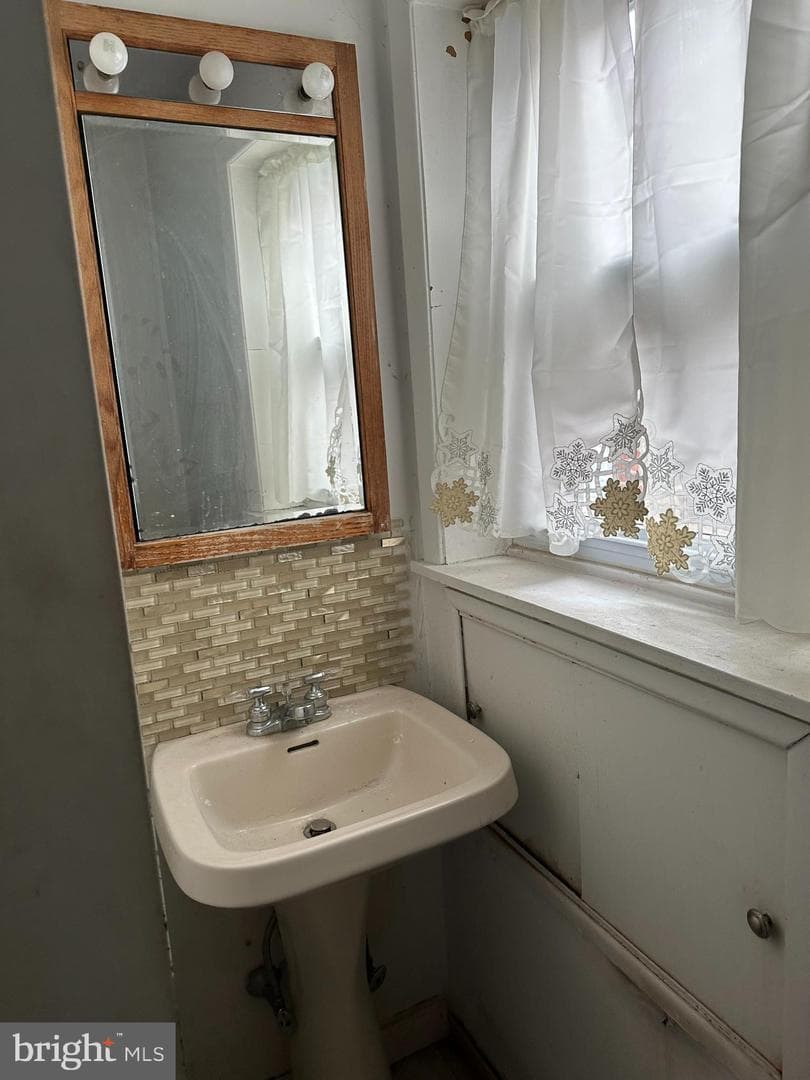 607 Belgrade Street photo 11