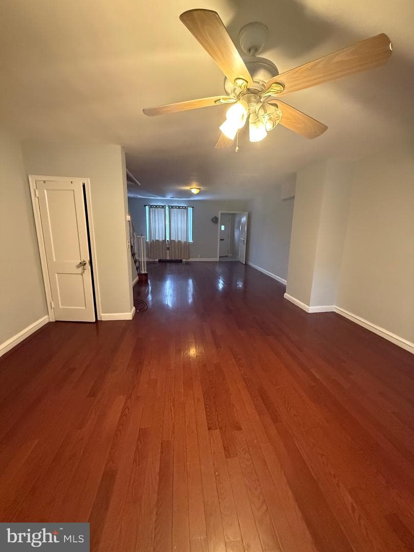 1212 Knorr Street photo 6