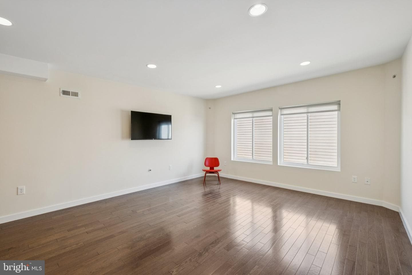 1189 S 21st photo 13