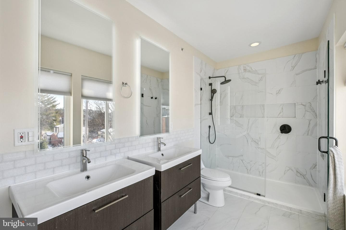 1189 S 21st photo 15