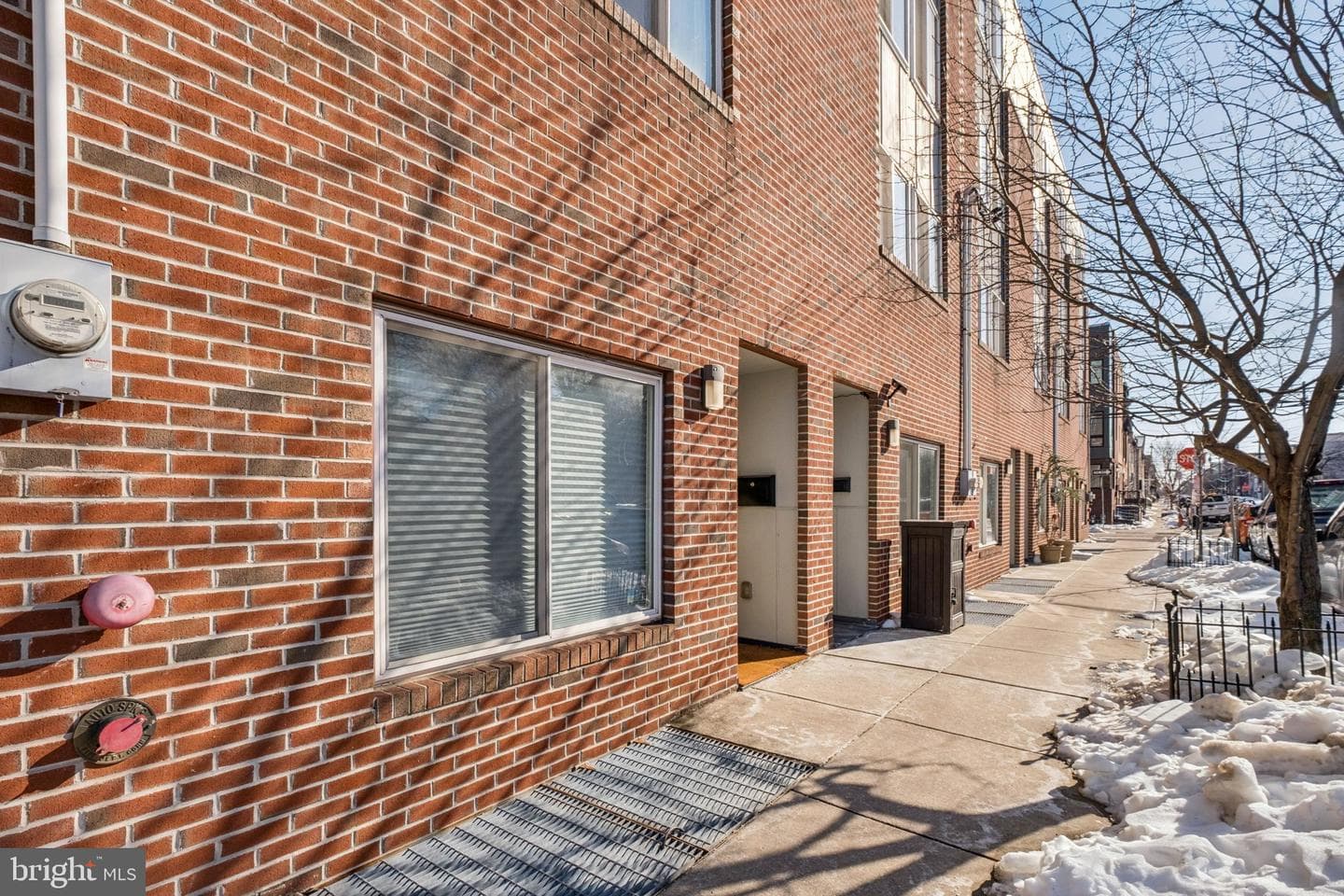 1189 S 21st photo 2