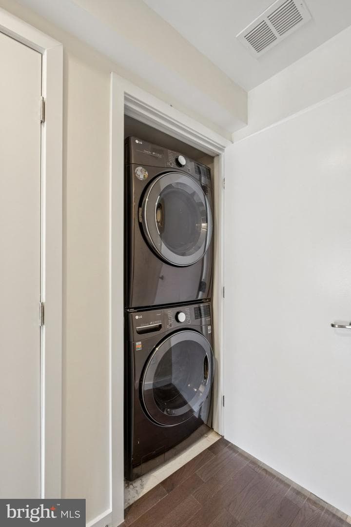 1189 S 21st photo 26