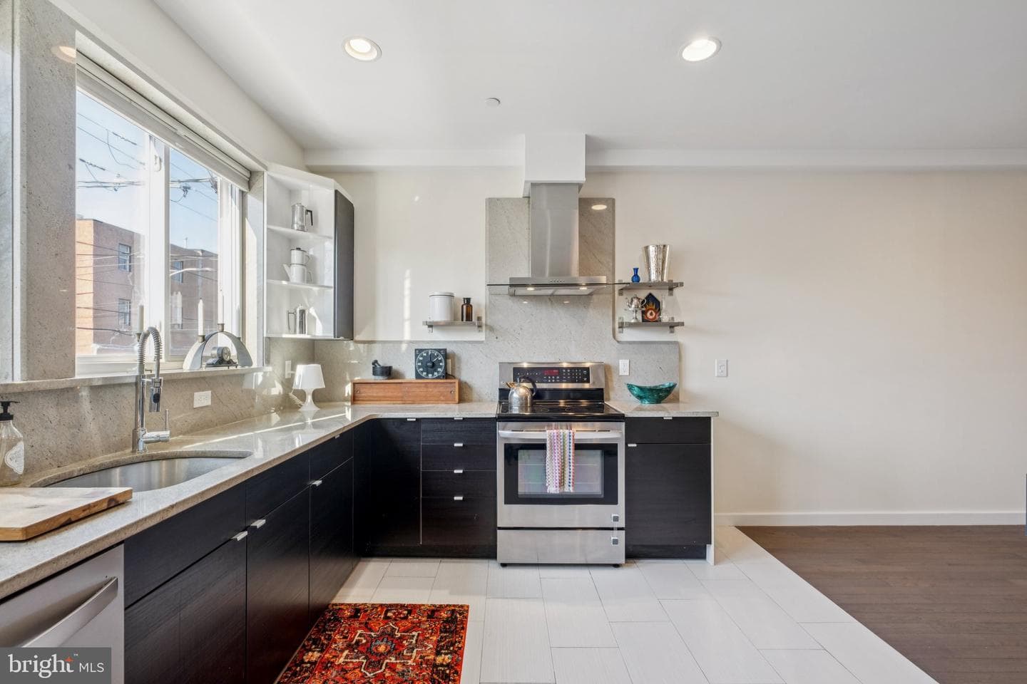 1189 S 21st photo 8