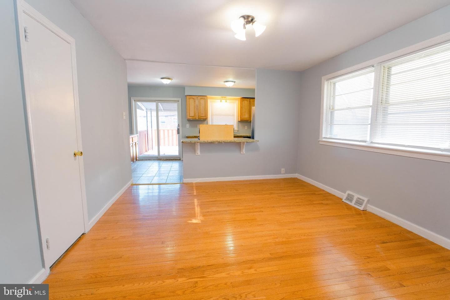 7701 E Roosevelt Boulevard photo 9