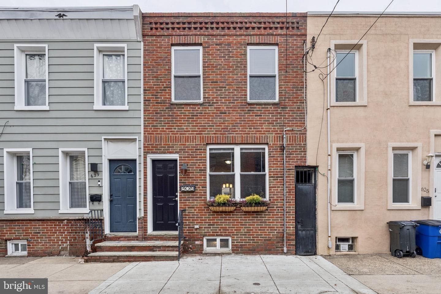 627 Fernon Street photo 17