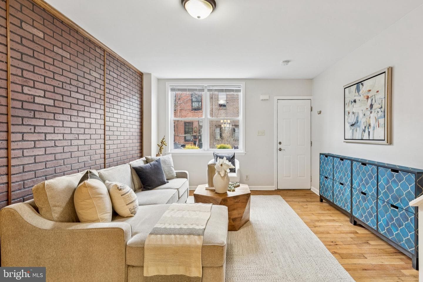 627 Fernon Street photo 2