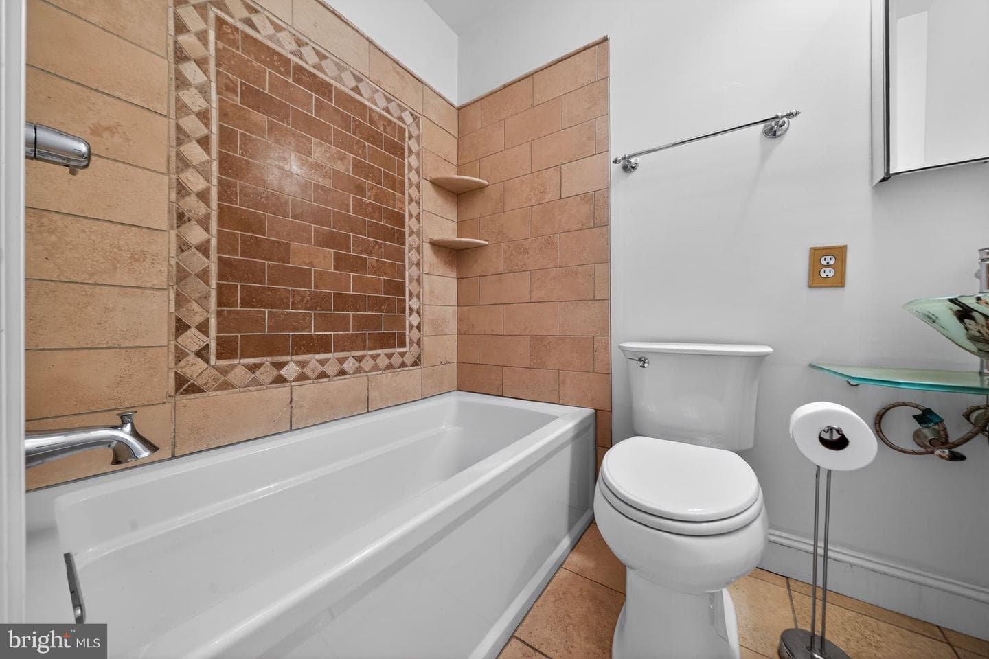 1422 Montrose Street photo 21