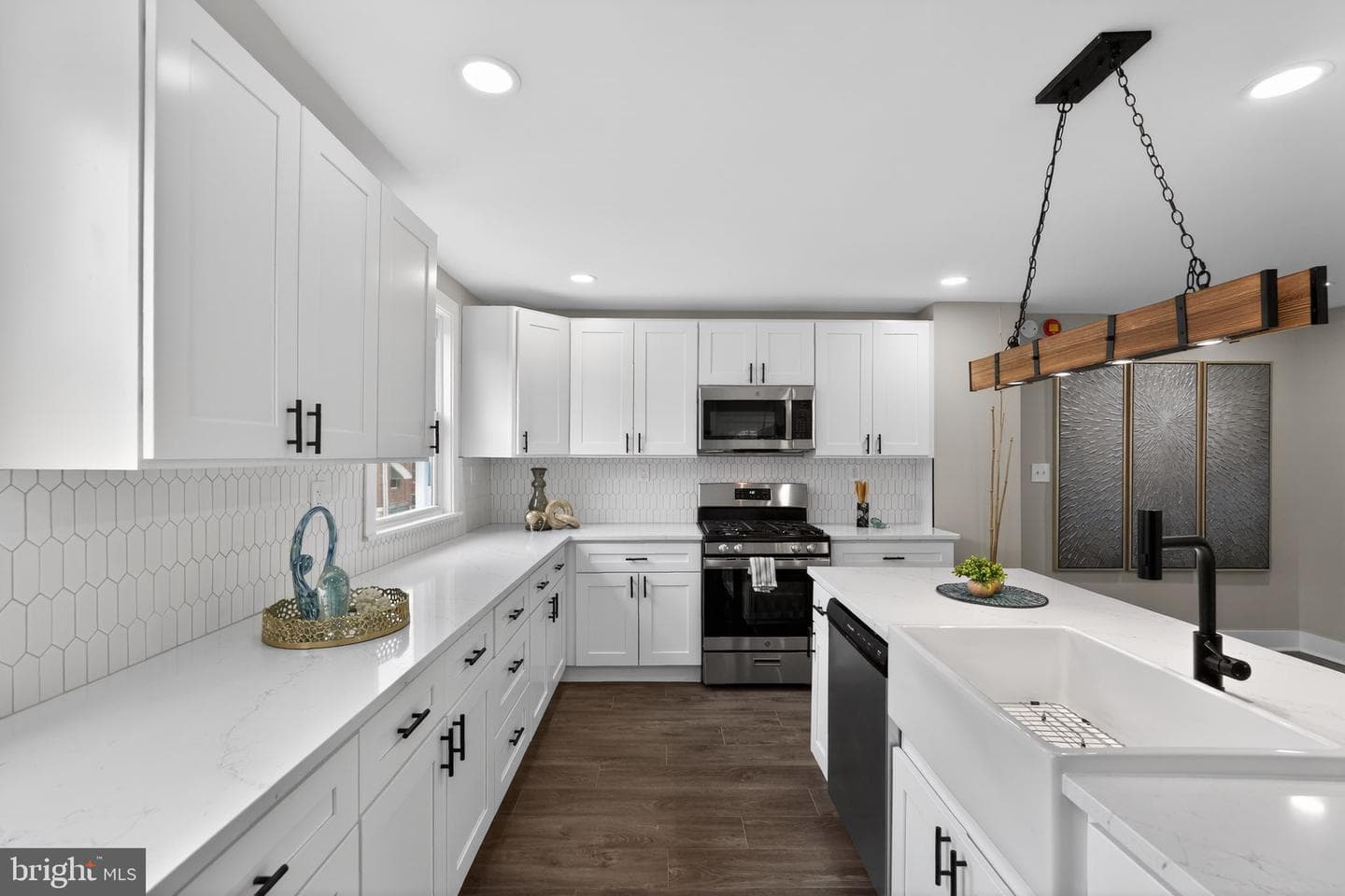 1309 E Cardeza Street photo 13