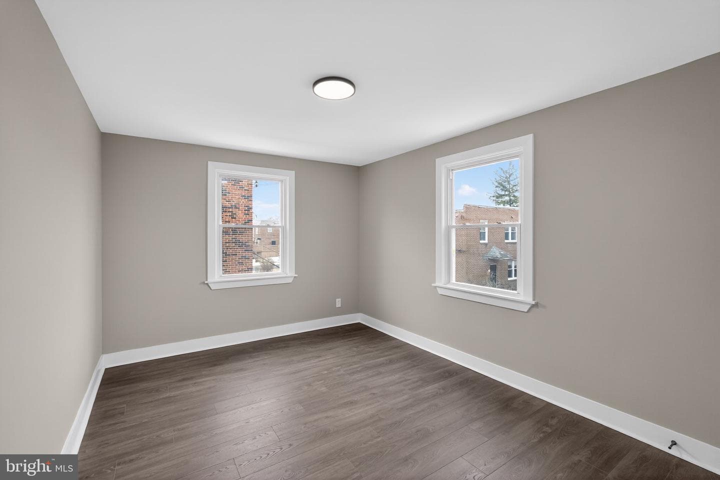 1309 E Cardeza Street photo 20