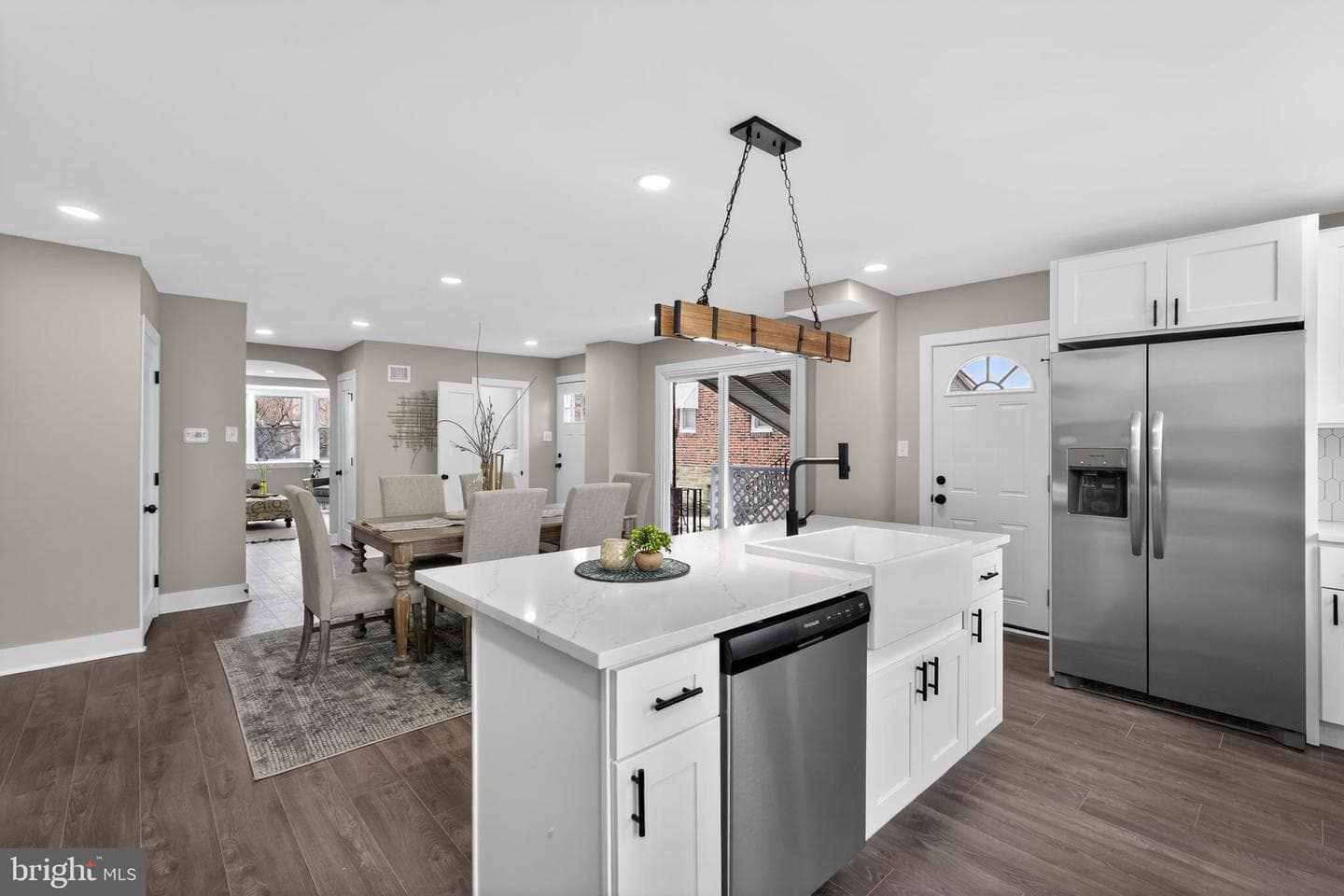 1309 E Cardeza Street photo 9