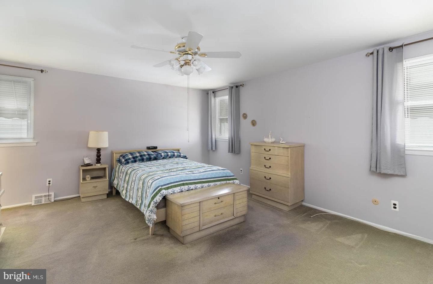 418 Densmore Road photo 15