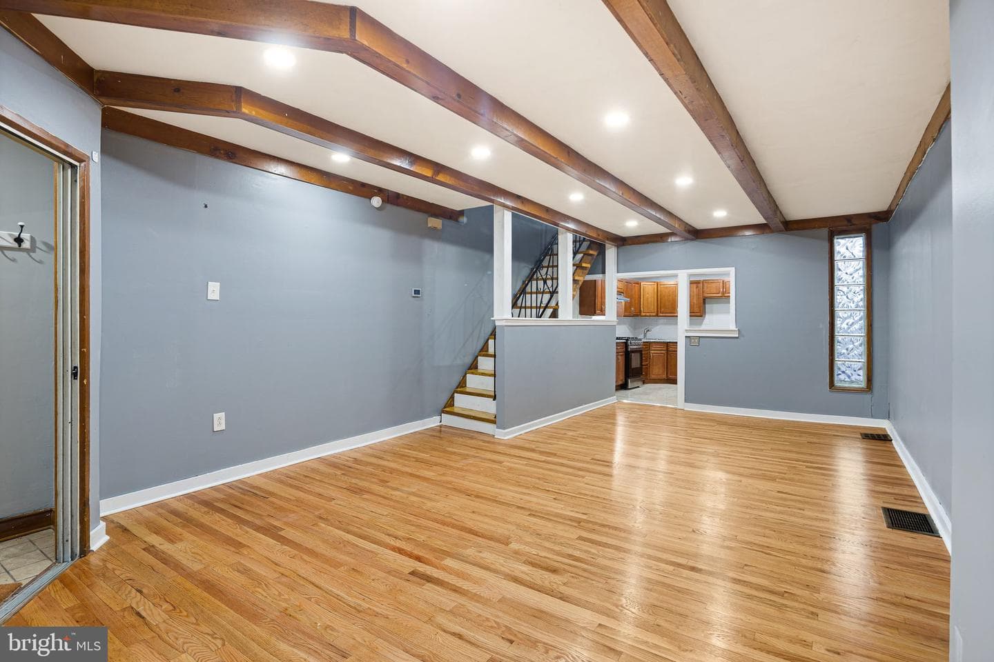 1216 S Bonsall Street photo 4