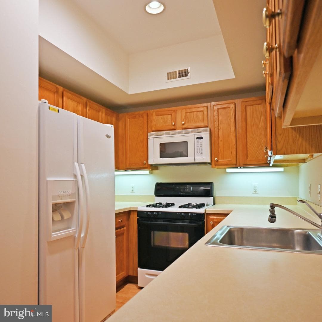 524 Easy Street #t71 photo 12