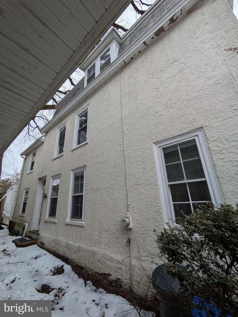 205 E Evergreen Avenue photo 19