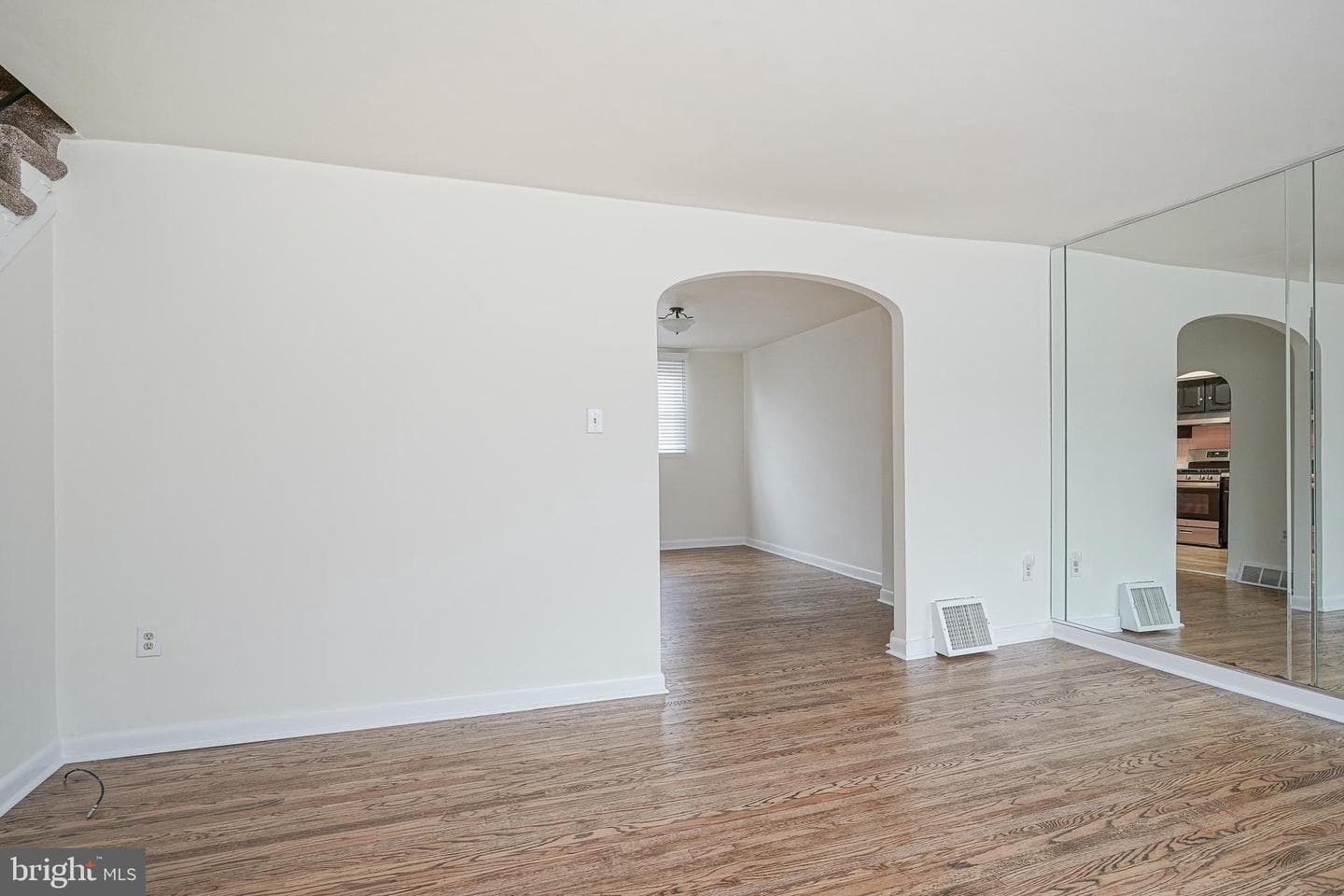 2829 S Darien Street photo 5