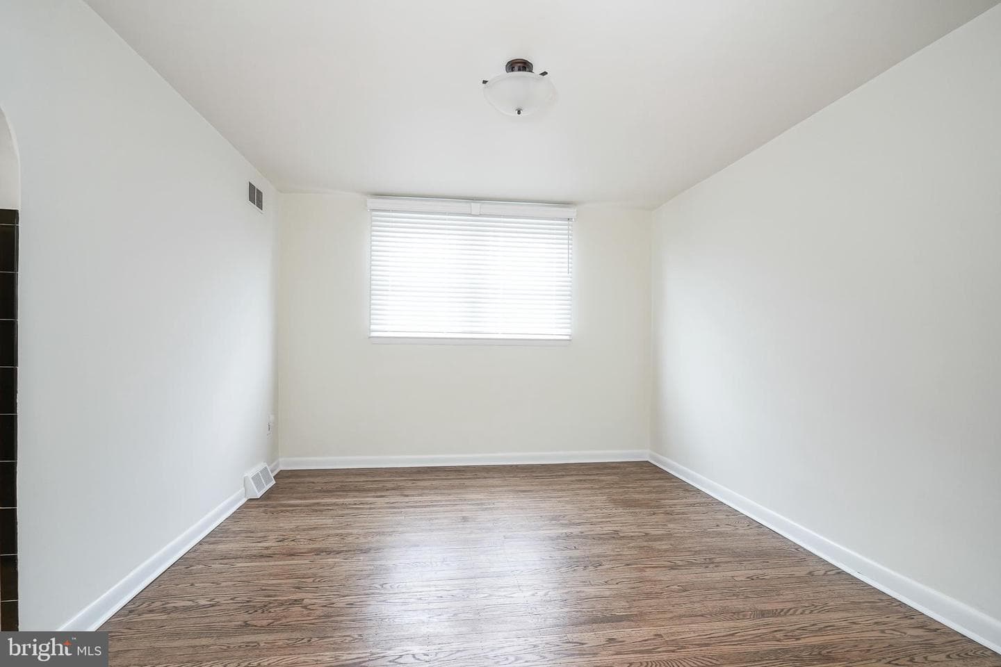 2829 S Darien Street photo 6