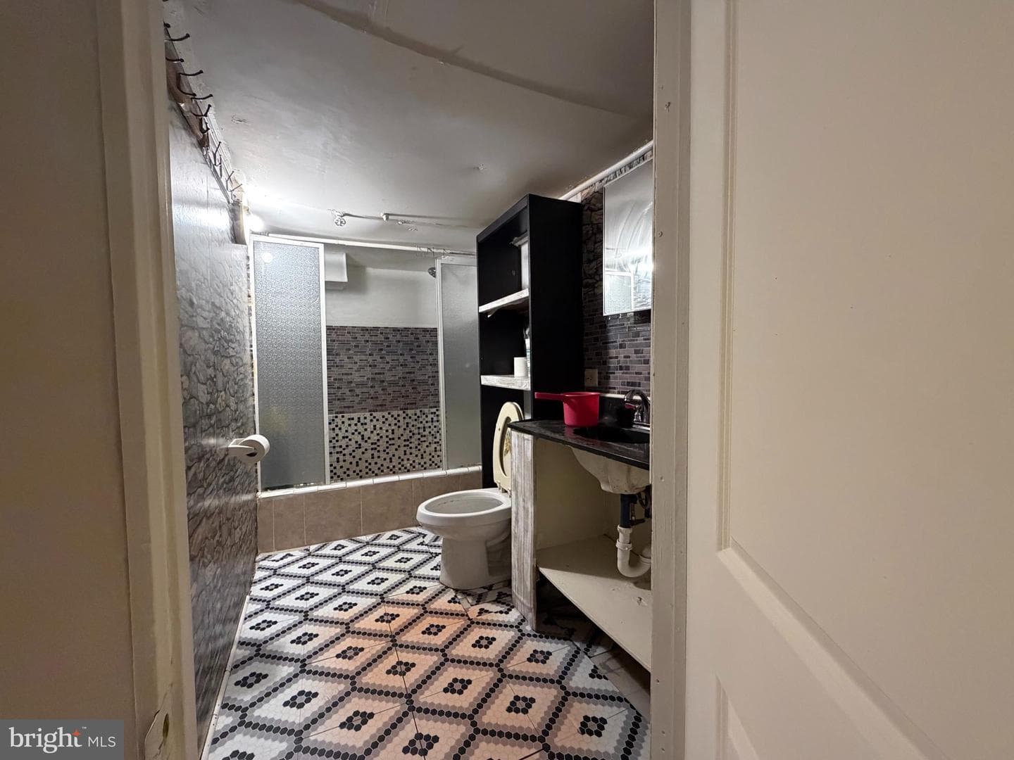 2419 S Fairhill Street photo 8