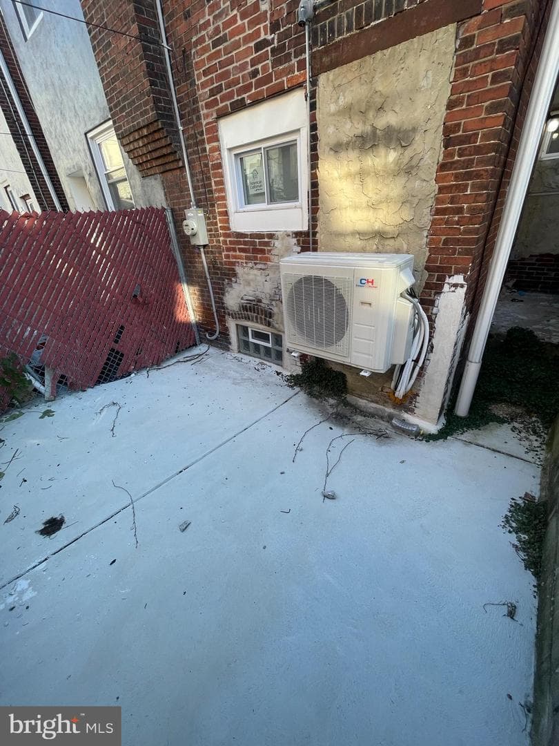 1822 S Ringgold Street photo 6