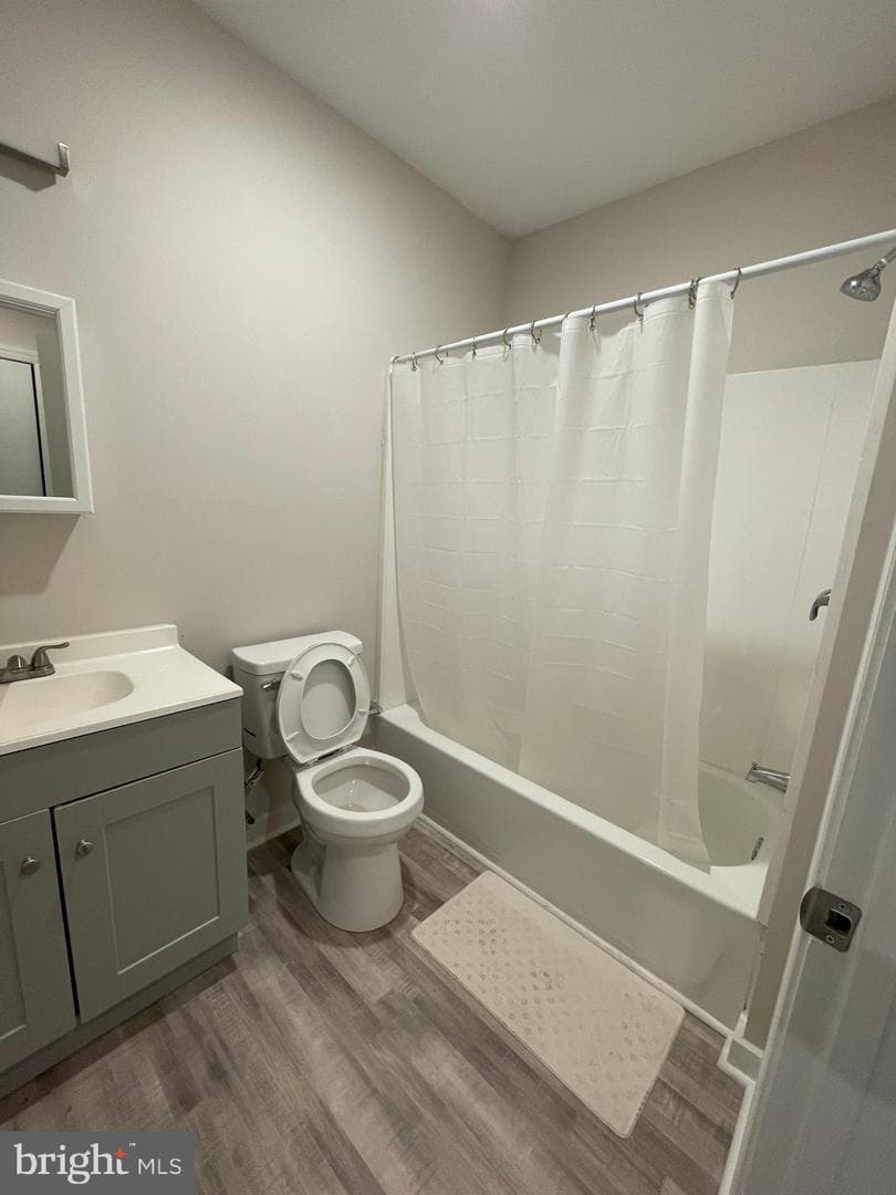 629 E Clementine Street photo 3