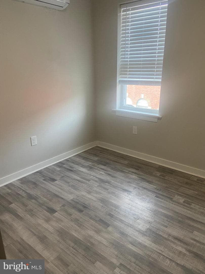 3067 Potter Street photo 4