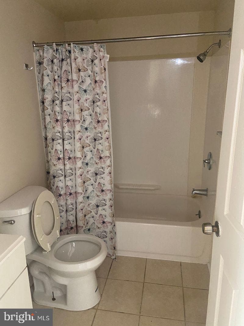 67 E Collom Street photo 3