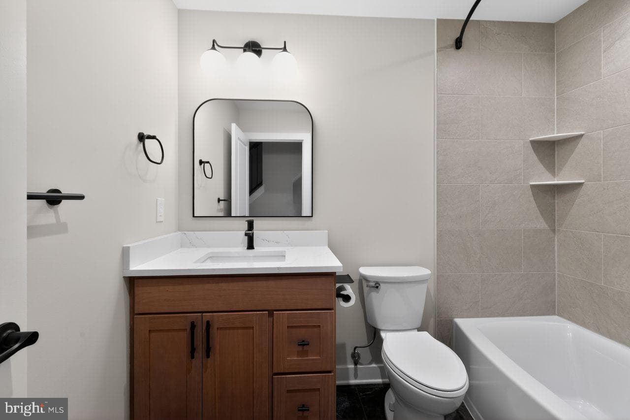616 Emily Street photo 16
