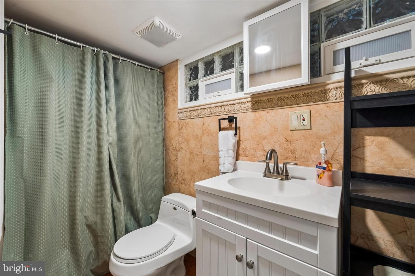 1138 Mifflin Street photo 23