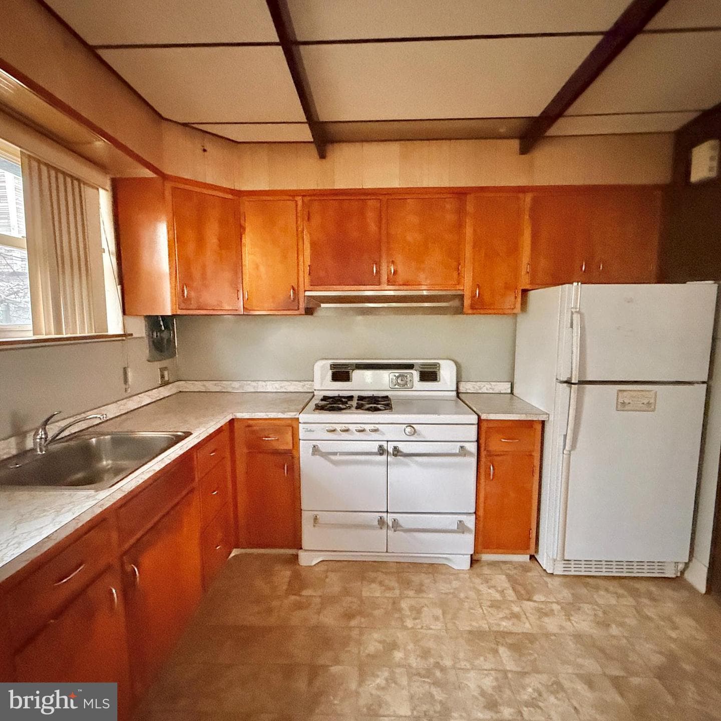 2230 S Rosewood Street photo 10