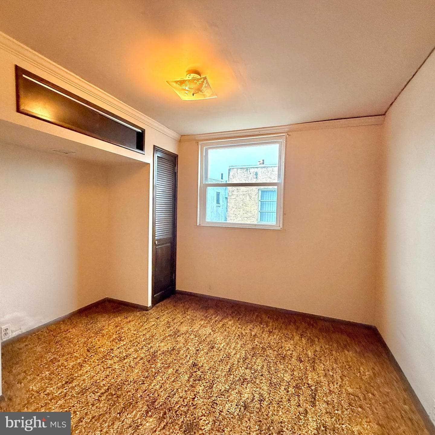 2230 S Rosewood Street photo 12