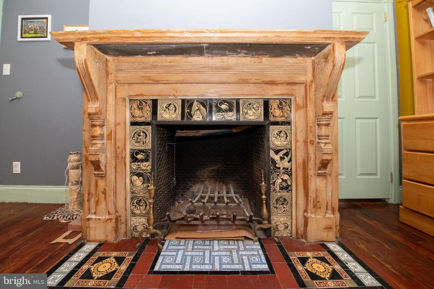 114 E Upsal Street photo 30
