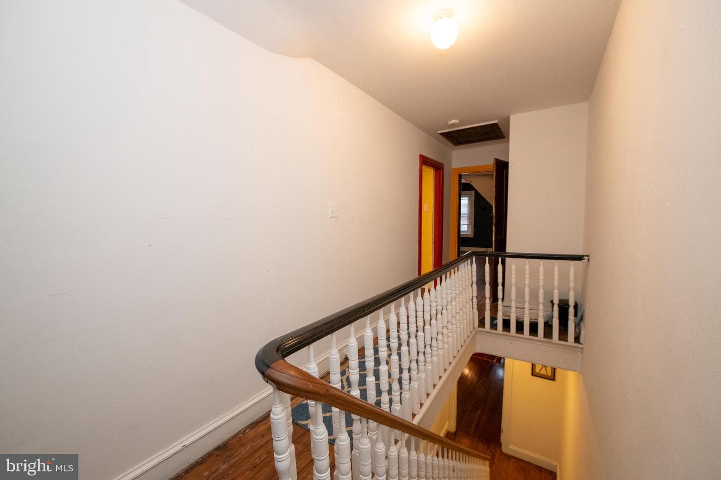 114 E Upsal Street photo 37