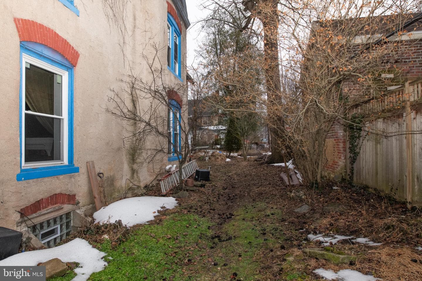 114 E Upsal Street photo 4