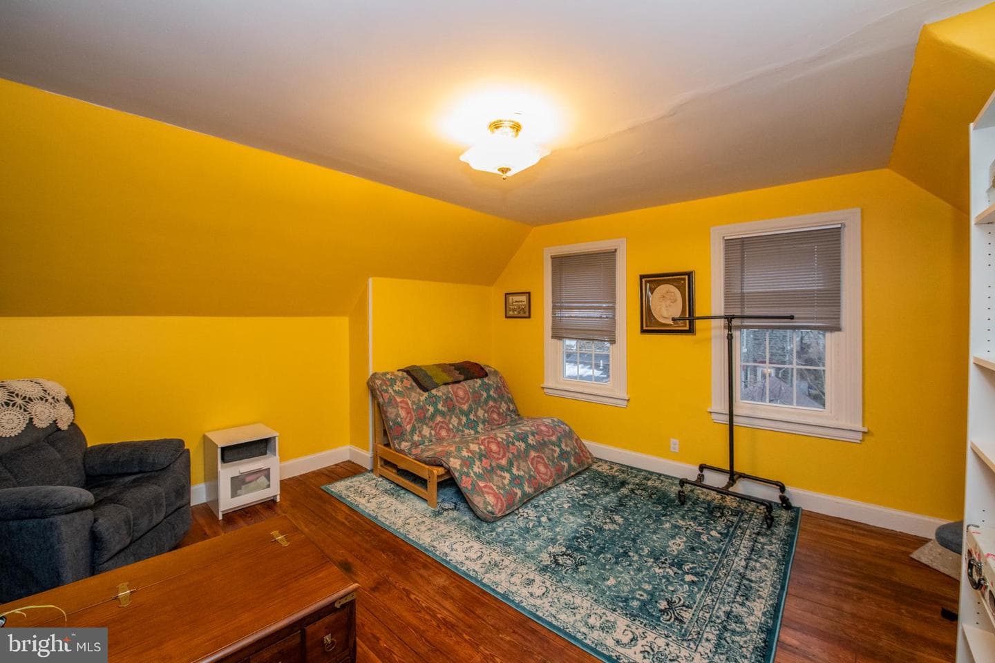 114 E Upsal Street photo 41