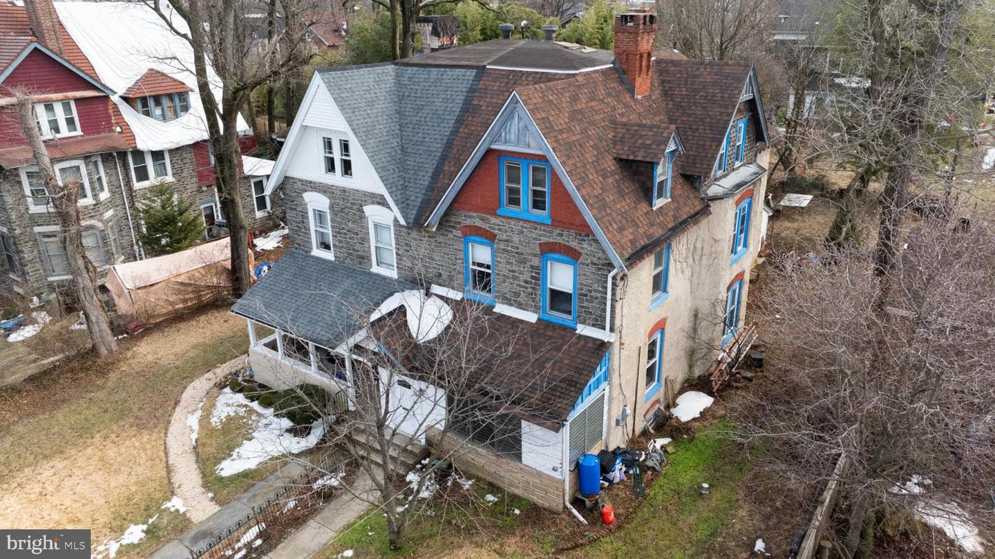 114 E Upsal Street photo 47