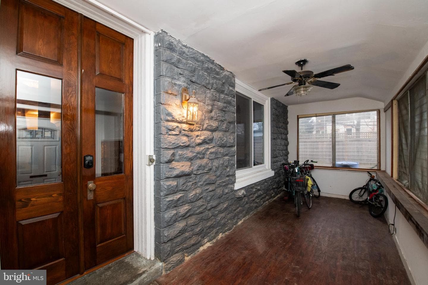 114 E Upsal Street photo 5