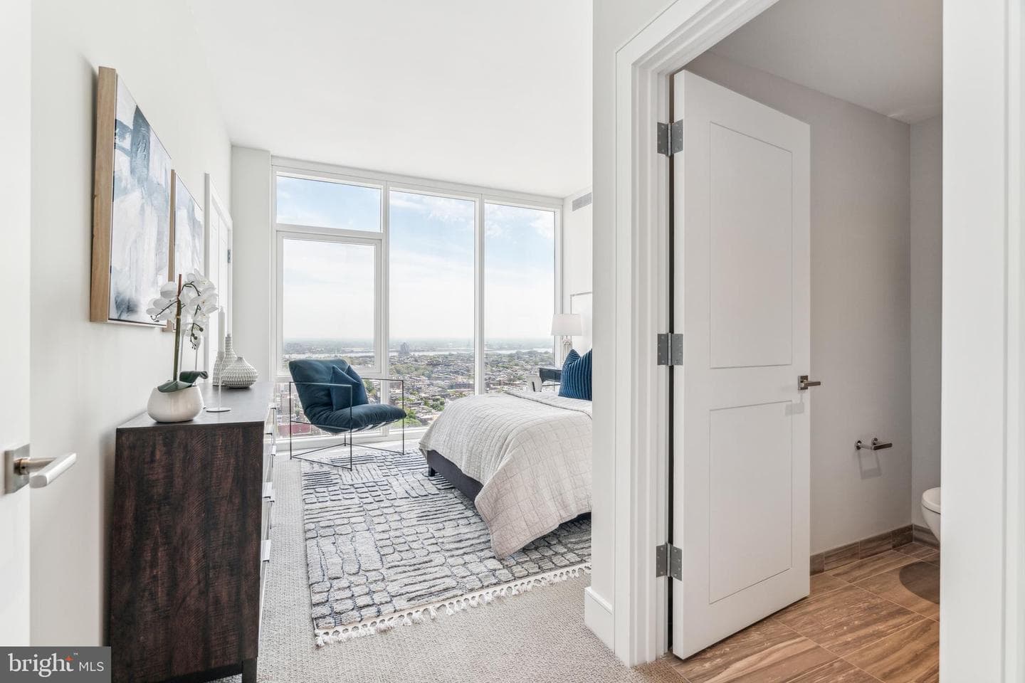 301 S Broad #2502 photo 15