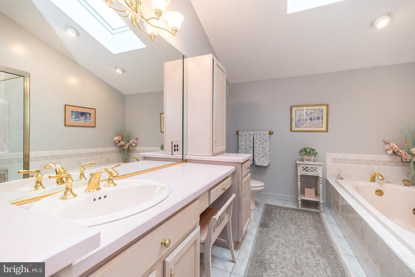 412 Forest Hills Avenue photo 38